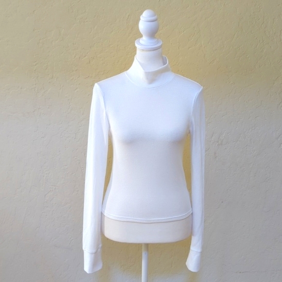 American Eagle White Long Sleeve Cropped Mock Neck Hey Baby Tee Size Medium - Picture 4 of 10